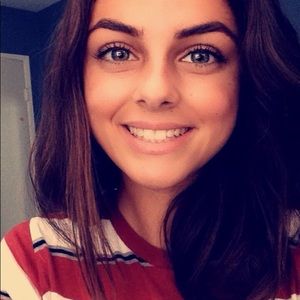 Meet your Posher, Zoë